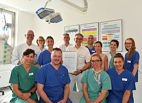Regionales Traumazentrum Das Team des Regionalen Traumazentrum mit Zertifikat